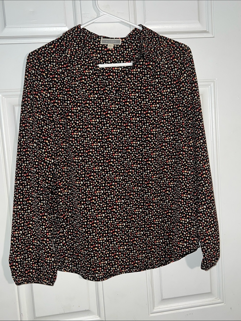 Floral Dot Long-Sleeve Blouse in Black by Loft